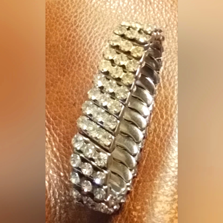Art Deco Silvertone And White Crystal Expandable Bracelet.